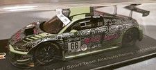 Voiture de course Audi R8 LMS