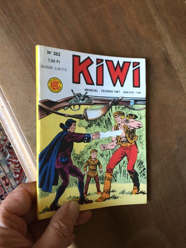 Petit format kiwi - 382, lug