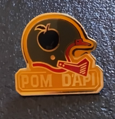 Pin sport football - pin’s,