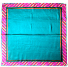 - KENZO Japon  Foulard   soie  TBEG  vintage Scarf  65x68 cm