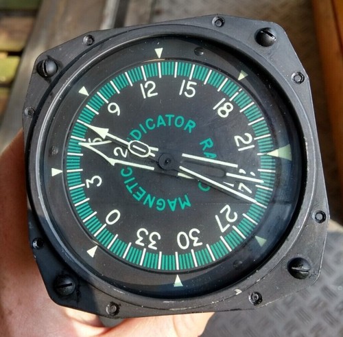 Instrument aéronautique - instrument,