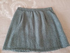 Jupe neuve 40 aux genoux
