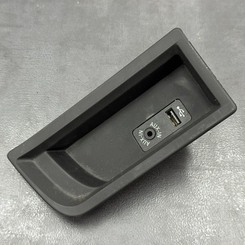 Prise usb console centrale - console,