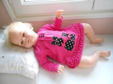 jolie robe  pour bébé 3 mois ou poupée reborn,baigneur  colin françois etc 55cm