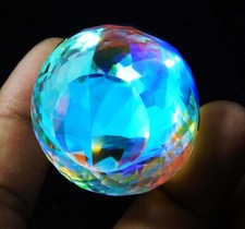 Pierre précieuse naturelle en