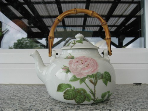 Bouilloire theiere 1 - bouilloire,