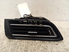 Aerateur tableau de bord PEUGEOT 308 2 PHASE 1 96782700ZD