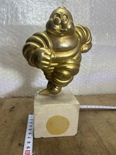 Sculpture Michelin Signé