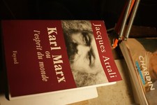 Karl Marx ou l'esprit du monde .. Jacques Attali  dedicace