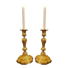 Paire de Bougeoirs en bronzes