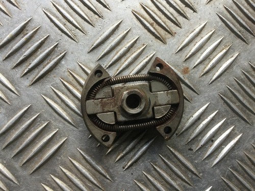 Embrayage pour tronçonneuse - pour,