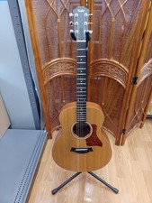 Guitare acoustique électrique