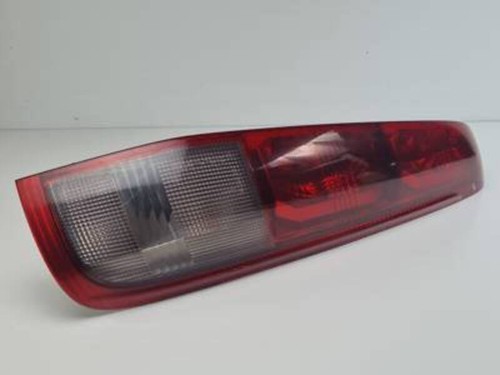 Feu arrière droit nissan - droit,