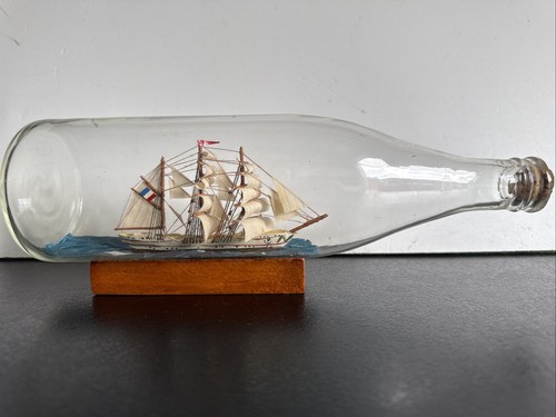Bateau à voile 3 - ★★★,