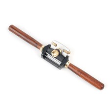 Outil raboteuse bois réglable