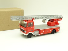 Schuco SB 1/43 - Mercedes