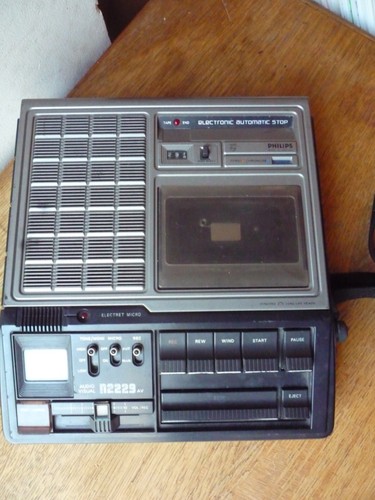 Ancien magnétophone - ancien, a