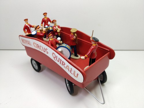 Diorama cirque orchestre sur - -,