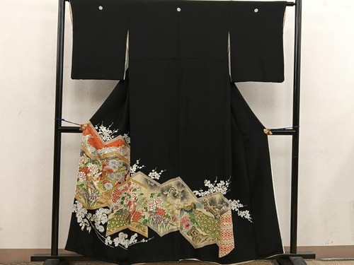 Kimono japonais noir tomesode