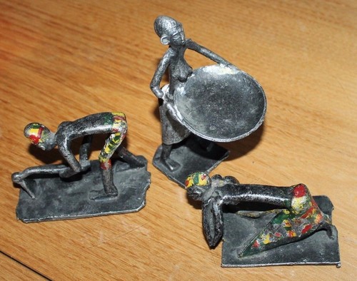 Anciens personnages - ,