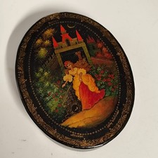 Boîte Russe Laquée Noire