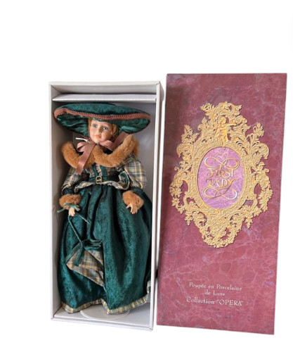 Poupée porcelaine luxe - en,