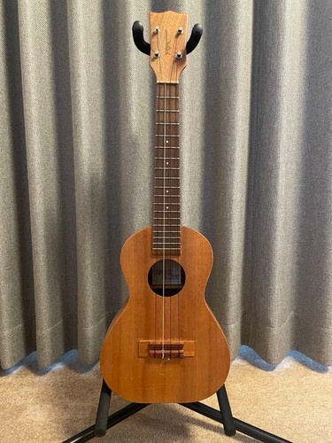 Kamaka ukulele white label - white,