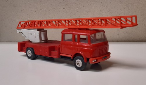 Camion échelle berliet - camion-échelle,