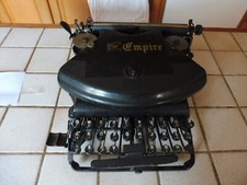 Machine à écrire Empire 1 de