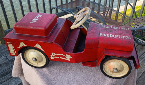 Vintage structo red fire - structo, dept