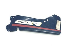 Cache carenage coque arriere gauche SUZUKI GSXR 750 1987