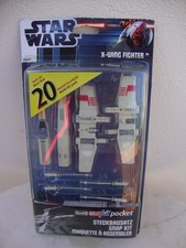 ancienne maquette STAR WARS , X WING FIGHTER , REVELL 2012 .