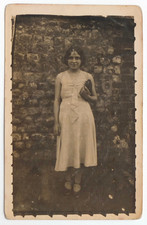 Tenue du soir, soirée jeune femme - Photo ancienne CPA RPPC