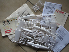 TWIN MUSTANG F82 G, FROG / BFI, 1985, réf: F-405, (airfix, italeri, hasegawa ).