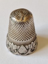 Ancien Dé A Coudre En Argent