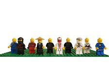 Lot 10 Minifigurines LEGO