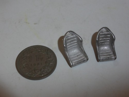 White metal seats - metal,