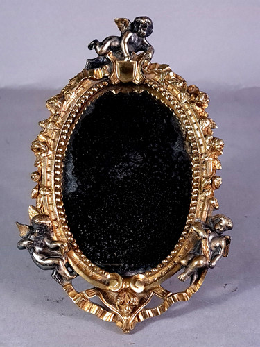 Ancien mignon cadre bronze