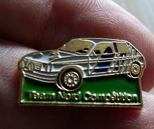 Rare pin voiture - voiture, samba