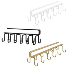 Crochets à tasse sous le