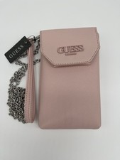 Chic Everyday Style: Guess