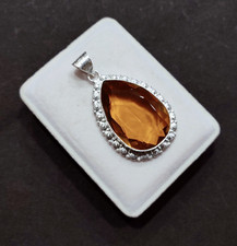 Pendentif pierre précieuse