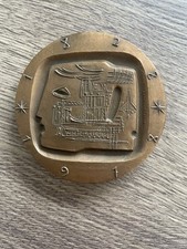 Ancienne médaille en bronze