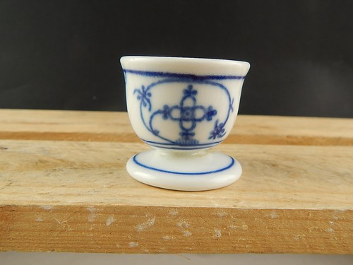 Antique coquetier porcelaine - coquetier,