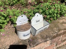 2 ANCIENS USTENSILES DE CUISINE EN TOLE EMAILLEE  ART POPULAIRE XIXème