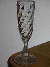 BACCARAT 1 ANCIENNE FLUTE A CHAMPAGNE CRISTAL MOULER MODELE BAMBOU 19 EME