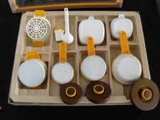 Jouet Berchet ménagère métal vintage 1970 dinette casserole orange cuisine