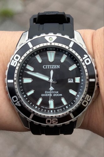 Montre solaire pour homme
