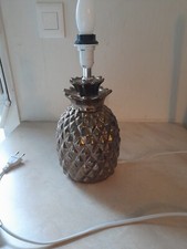 Lampe de table forme ananas