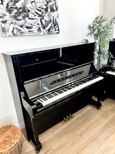 Yamaha upright piano - u3,